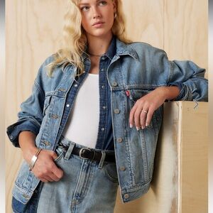 Levi’s 90s trucker denim jacket